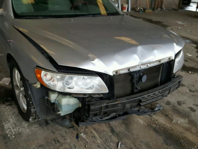 KMHFC46F98A292575 - 2008 HYUNDAI AZERA SE SILVER photo 9