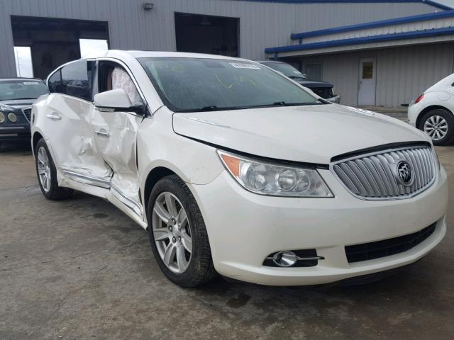 1G4GF5E3XCF298034 - 2012 BUICK LACROSSE P WHITE photo 1