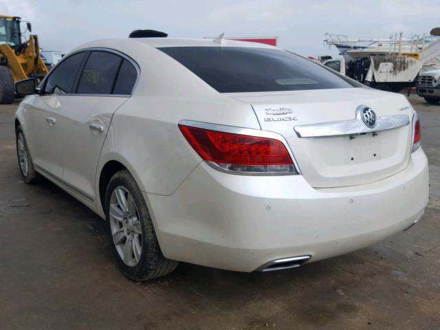 1G4GF5E3XCF298034 - 2012 BUICK LACROSSE P WHITE photo 3