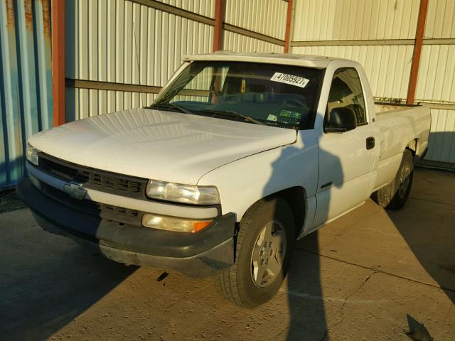 1GCEC14W5YE294530 - 2000 CHEVROLET SILVERADO WHITE photo 2