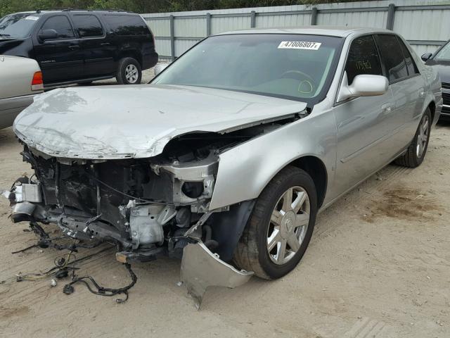 1G6KD57Y66U212654 - 2006 CADILLAC DTS SILVER photo 2