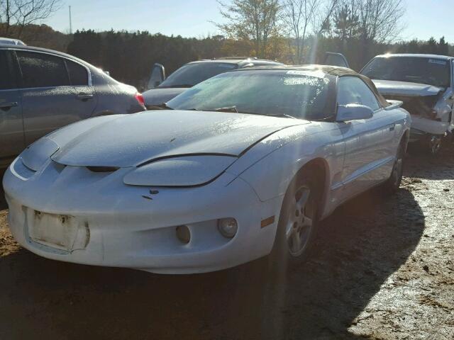 2G2FS32K712110259 - 2001 PONTIAC FIREBIRD WHITE photo 2