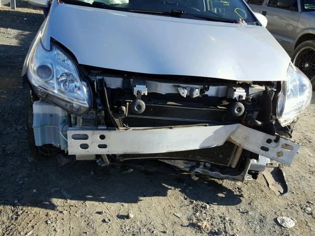 JTDKN3DU6D5652932 - 2013 TOYOTA PRIUS SILVER photo 9