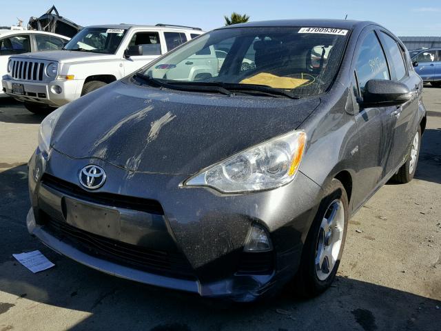 JTDKDTB31D1040691 - 2013 TOYOTA PRIUS C GRAY photo 2