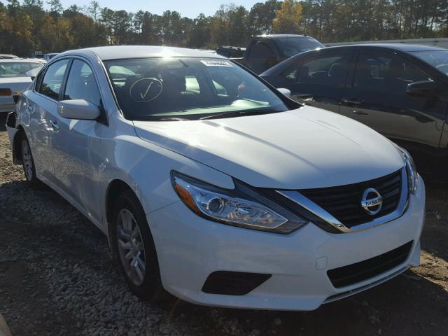 1N4AL3AP0HN366831 - 2017 NISSAN ALTIMA 2.5 WHITE photo 1