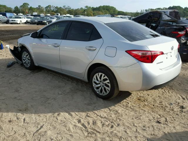 5YFBURHE7HP732225 - 2017 TOYOTA COROLLA L SILVER photo 3