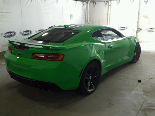 1G1FE1R70H0195278 - 2017 CHEVROLET CAMARO SS GREEN photo 4