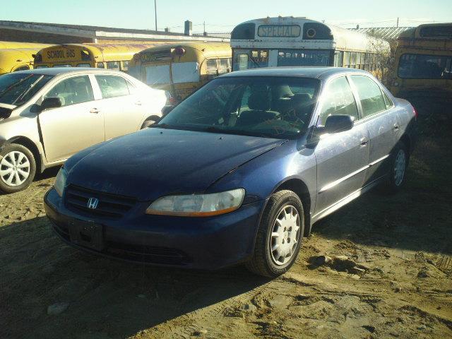 1HGCG66501A072313 - 2001 HONDA ACCORD LX BLUE photo 2