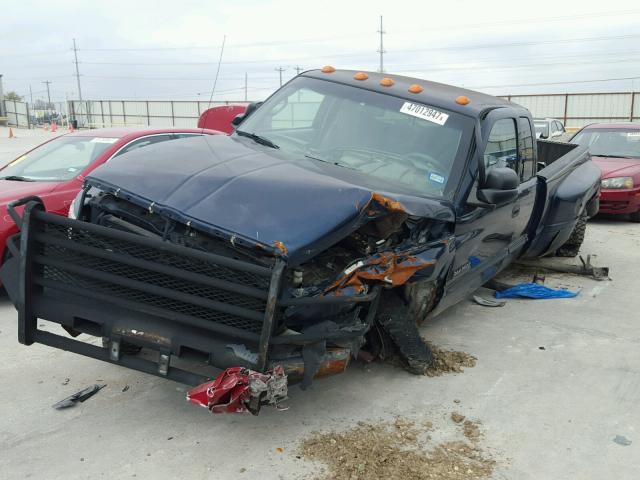 1B7MF33671J229160 - 2001 DODGE RAM 3500 BLUE photo 2