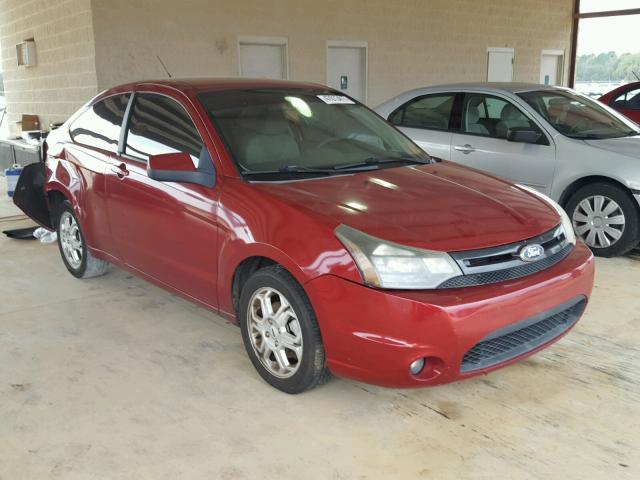 1FAHP32N09W190701 - 2009 FORD FOCUS SE RED photo 1