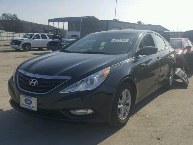 5NPEB4AC1DH620798 - 2013 HYUNDAI SONATA GLS BLACK photo 2