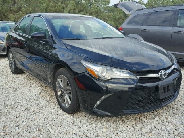 4T1BF1FK8FU878696 - 2015 TOYOTA CAMRY LE შავი ფოტო 1