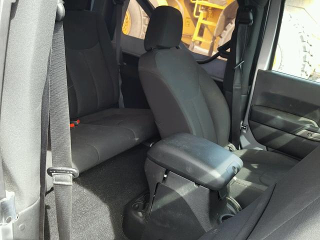 1C4GJWAG2FL747696 - 2015 JEEP WRANGLER S Արծաթագույն լուսանկար 6