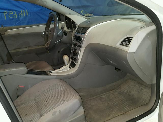 1G1ZB5EB0AF165739 - 2010 CHEVROLET MALIBU LS 白色 照片 5