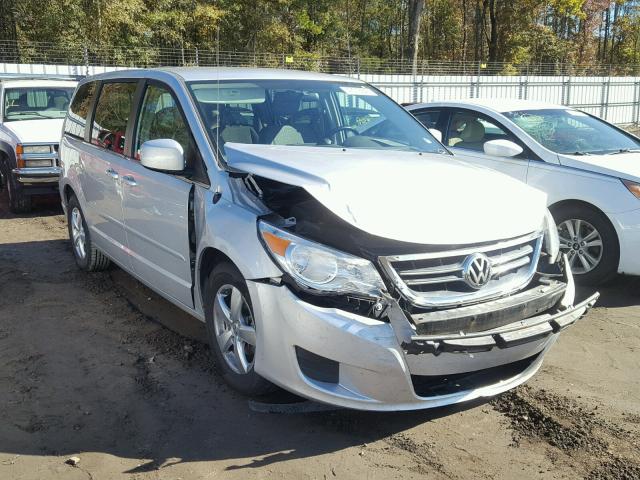 2V8HW34119R501816 - 2009 VOLKSWAGEN ROUTAN SE SILVER photo 1