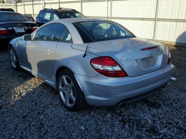 WDBWK56F46F103388 - 2006 MERCEDES-BENZ SLK 350 SILVER photo 3