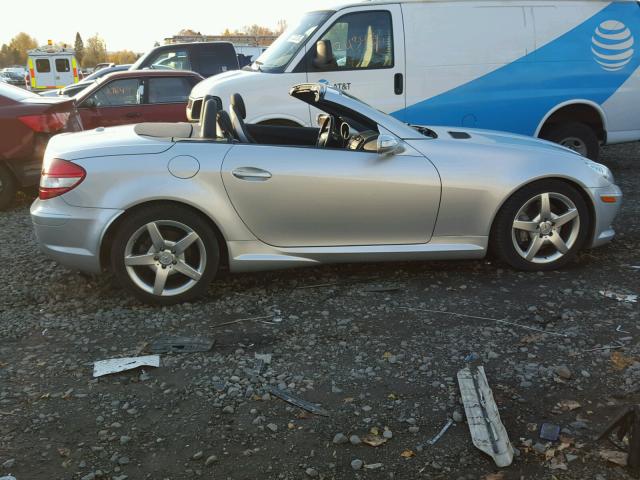 WDBWK56F46F103388 - 2006 MERCEDES-BENZ SLK 350 SILVER photo 9