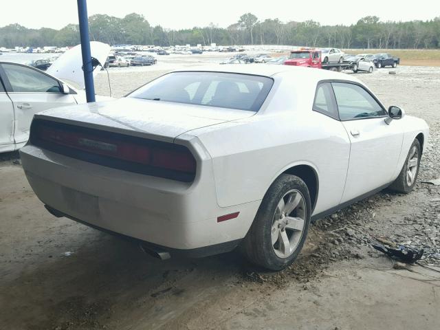 2C3CDYAG2DH662857 - 2013 DODGE CHALLENGER WHITE photo 4