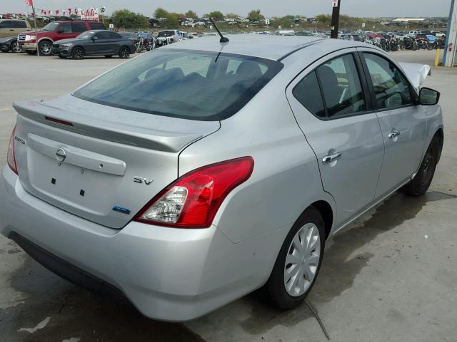 3N1CN7AP4FL824150 - 2015 NISSAN VERSA S SILVER photo 4