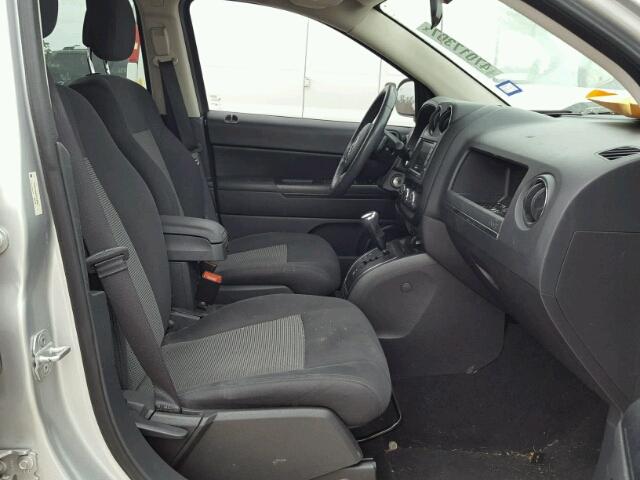 1C4NJCEA6CD513630 - 2012 JEEP COMPASS LA SILVER photo 5