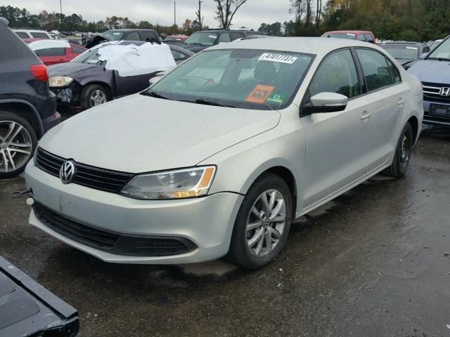 3VWDX7AJ9BM348857 - 2011 VOLKSWAGEN JETTA SE Gümüş foto 2