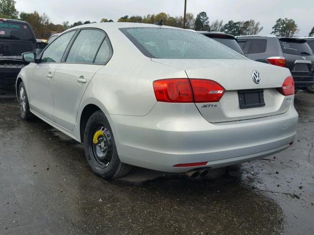 3VWDX7AJ9BM348857 - 2011 VOLKSWAGEN JETTA SE Gümüş foto 3