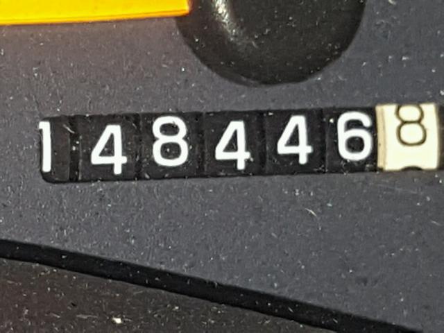 1G2WP12K91F157779 - 2001 PONTIAC GRAND PRIX BLACK photo 8