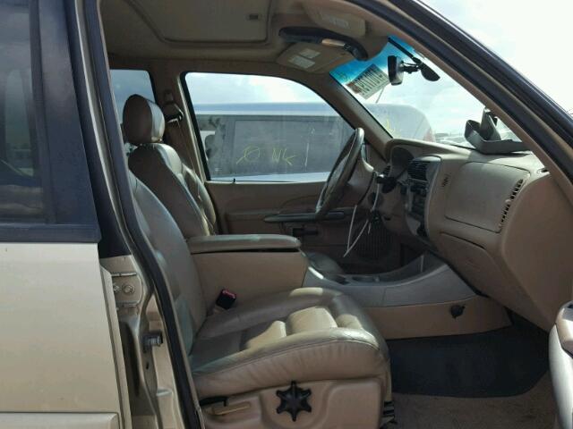1FMZU77E02UD24028 - 2002 FORD EXPLORER S GOLD photo 5