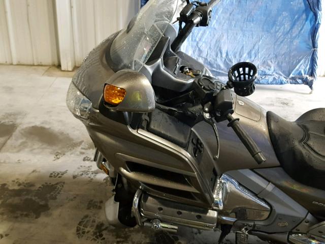 1HFSC47F26A507931 - 2006 HONDA GL1800 GRAY photo 10