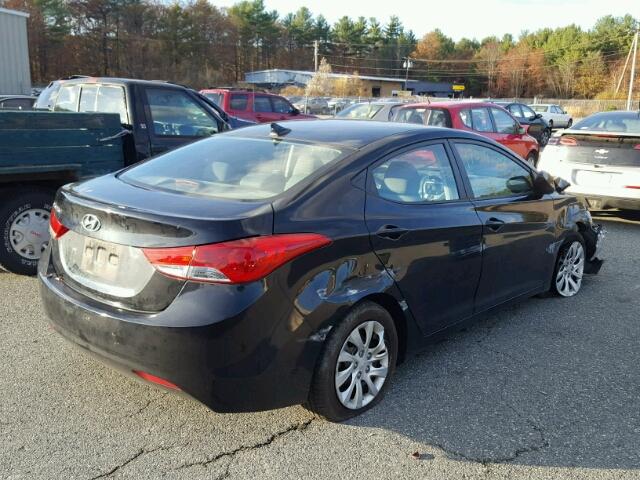 5NPDH4AE4CH116322 - 2012 HYUNDAI ELANTRA GL BLACK photo 4