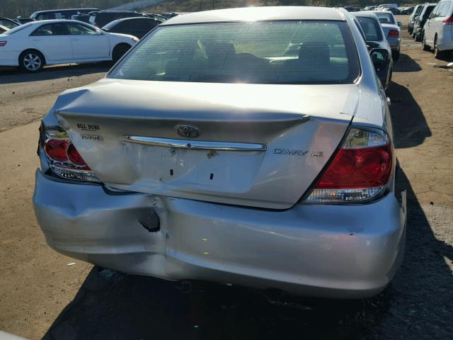 4T1BE32K25U035533 - 2005 TOYOTA CAMRY LE SILVER photo 9