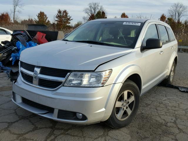 3D4PG4FB7AT216266 - 2010 DODGE JOURNEY SE SILVER photo 2