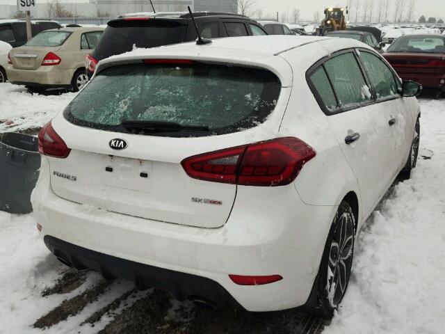 KNAFZ5A37G5647267 - 2016 KIA FORTE SX WHITE photo 4