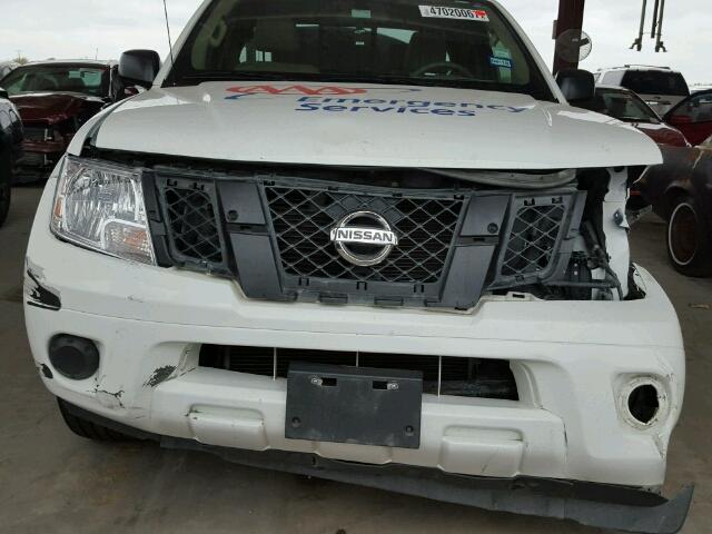 1N6AD0CU7GN742042 - 2016 NISSAN FRONTIER S WHITE photo 9