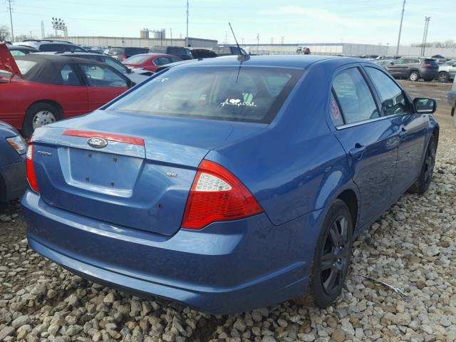 3FAHP0HAXAR162513 - 2010 FORD FUSION SE BLUE photo 4