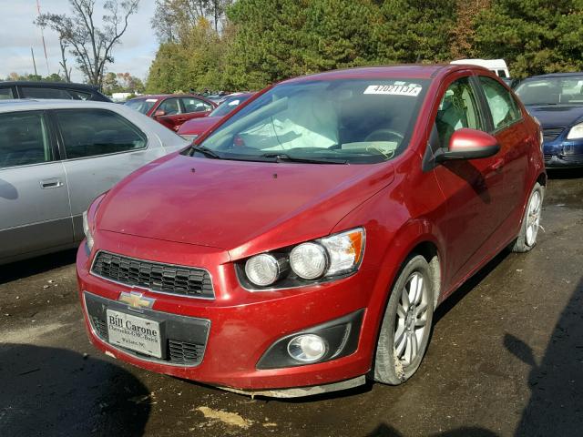 1G1JC5SH1E4150770 - 2014 CHEVROLET SONIC LT RED photo 2