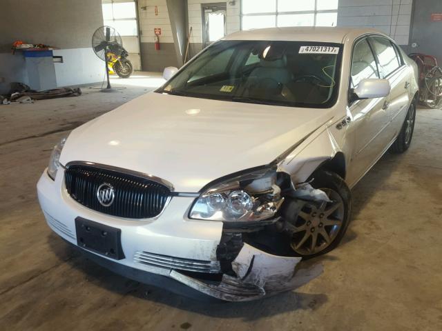 1G4HD57267U152858 - 2007 BUICK LUCERNE CX WHITE photo 2