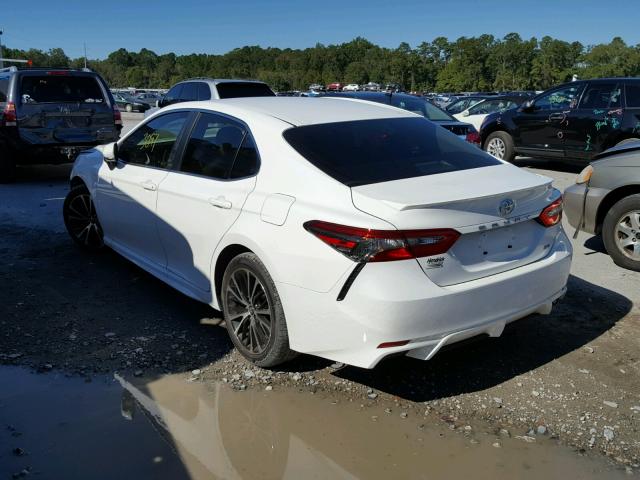 JTNB11HK2J3009540 - 2018 TOYOTA CAMRY L WHITE photo 3