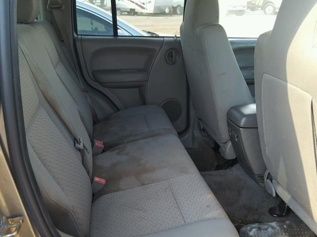 1J4GK38K95W706916 - 2005 JEEP LIBERTY RE SILVER photo 6