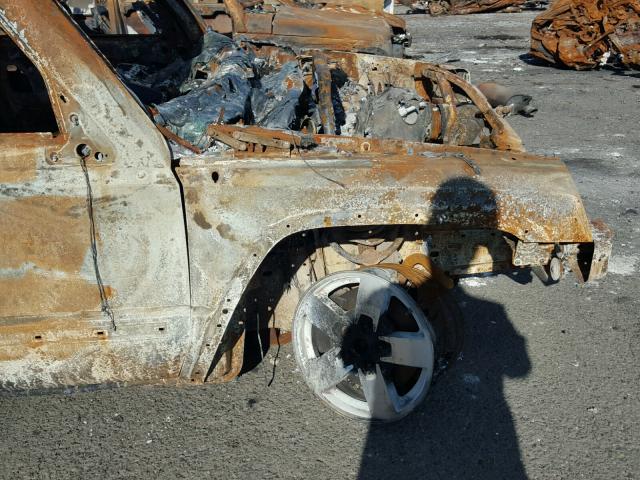 1J8HG48N66C104207 - 2006 JEEP COMMANDER დამწვარი ფოტო 10