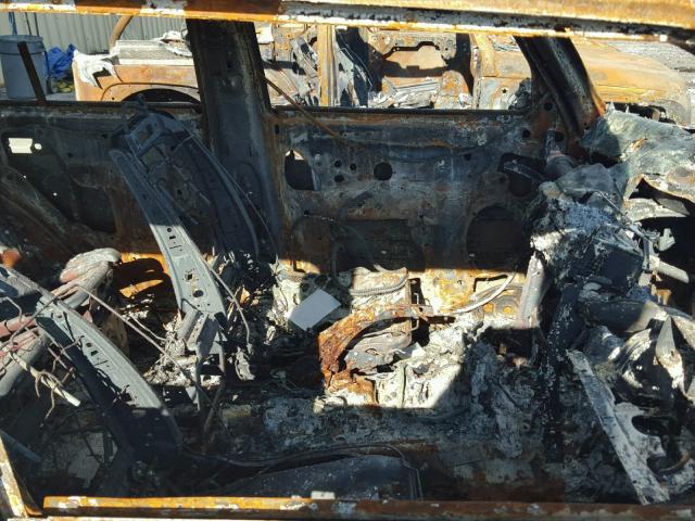 1J8HG48N66C104207 - 2006 JEEP COMMANDER დამწვარი ფოტო 5