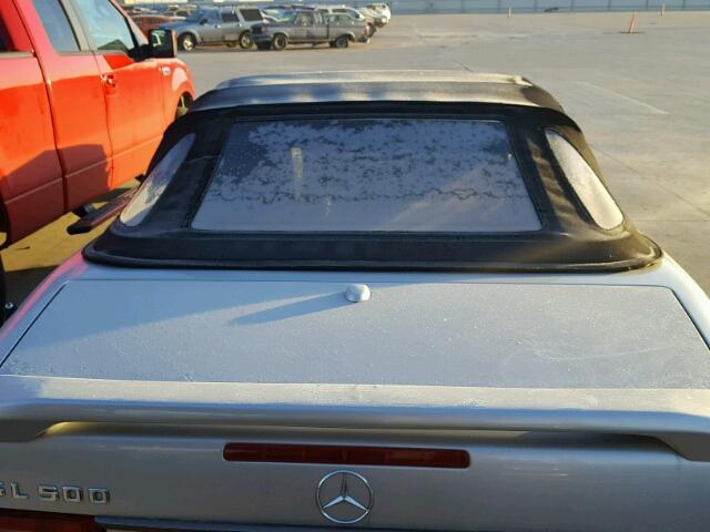 WDBFA68F21F195552 - 2001 MERCEDES-BENZ SL 500 SILVER photo 6