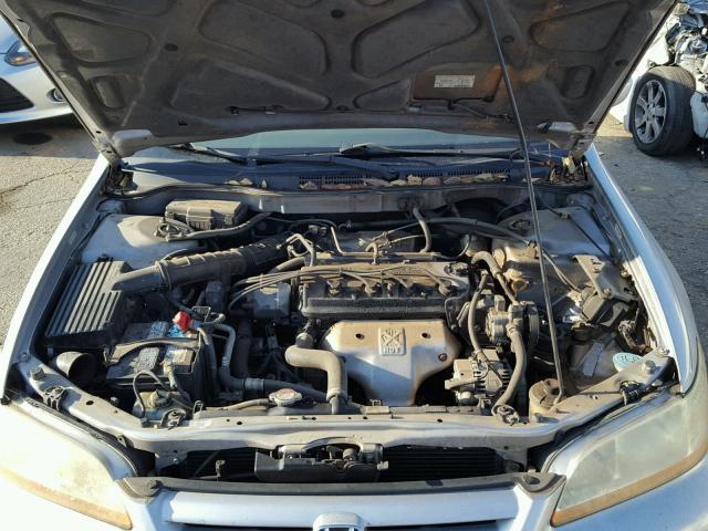 1HGCG56742A002066 - 2002 HONDA ACCORD SE SILVER photo 7