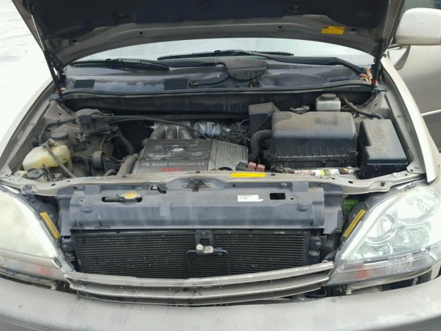 JTJGF10U310102218 - 2001 LEXUS RX 300 GOLD photo 7