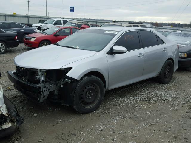 4T1BF1FK6DU237639 - 2013 TOYOTA CAMRY L SILVER photo 2