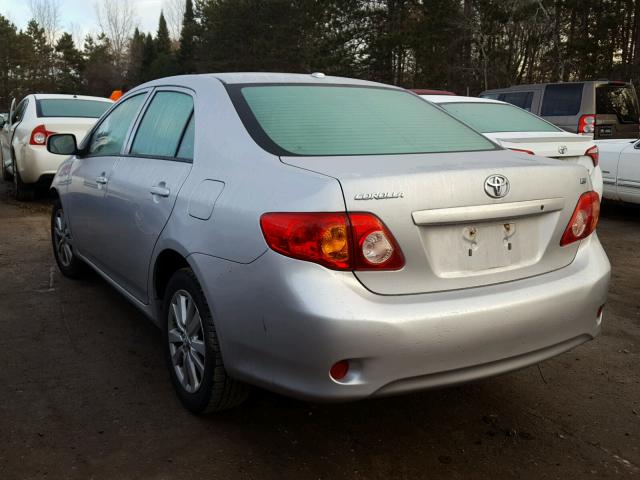 2T1BU4EE0AC430191 - 2010 TOYOTA COROLLA BA SILVER photo 3