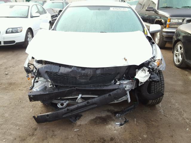 2T1BU4EE0AC430191 - 2010 TOYOTA COROLLA BA SILVER photo 9