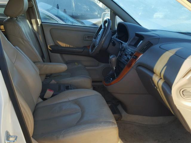 JT6GF10UXX0023339 - 1999 LEXUS RX 300 WHITE photo 5