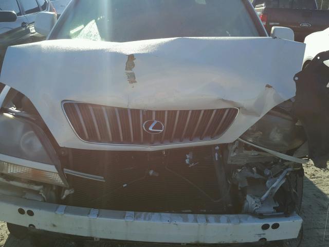 JT6GF10UXX0023339 - 1999 LEXUS RX 300 WHITE photo 7