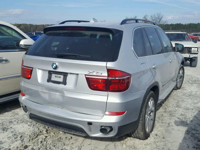 5UXZV4C53D0E10970 - 2013 BMW X5 XDRIVE3 SILVER photo 4